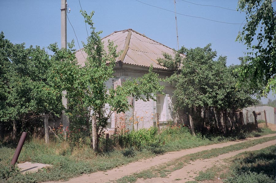 Дома в красном яре энгельсского