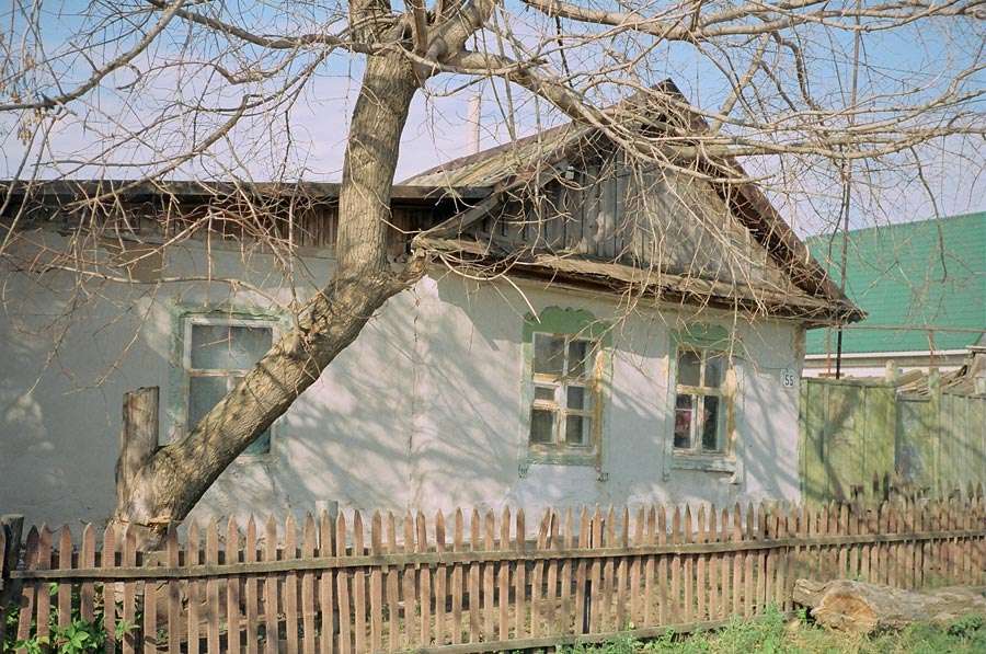 Дома в красном яре энгельсского