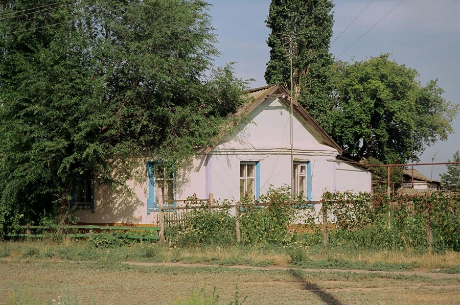 Дома в красном яре энгельсского