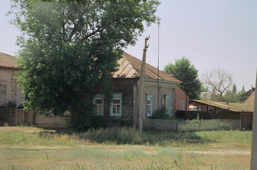 Погода волгоградская красный яр. Население красный Яр Саратовская область. Красный Яр Волгоградская область. Село малый красный Яр Саратовская область. Село красный Яр Волгоградская область.