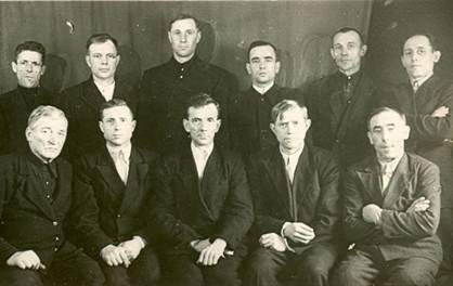 Бывшие жители АССР НП, выселенные в 1932 г. в Караганду.